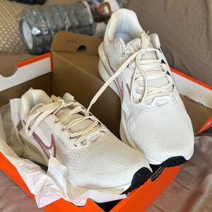 Nike Women's Cream and Pink Sneakers
